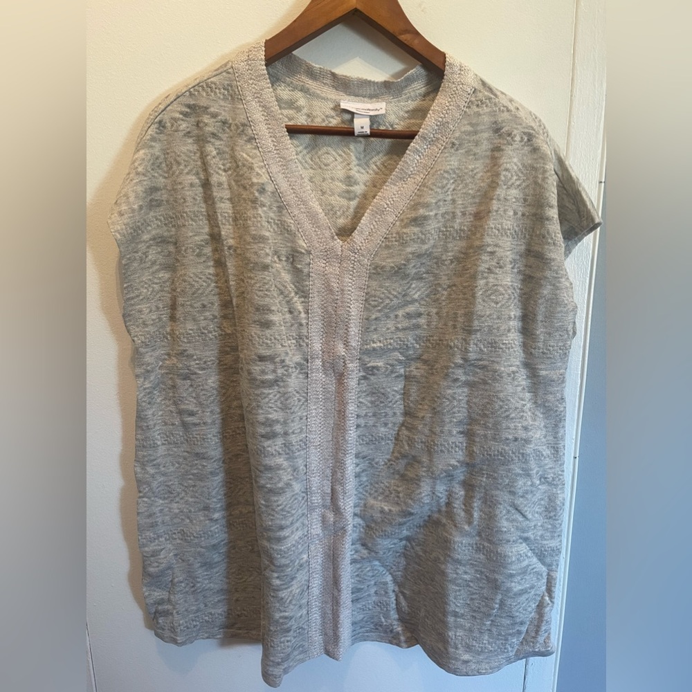 New Liz Lange Grey Maternity Top. Size M